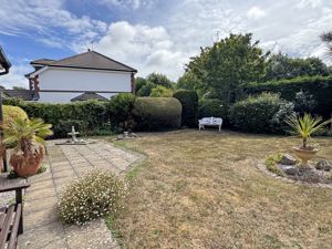 Photo 16- click for photo gallery